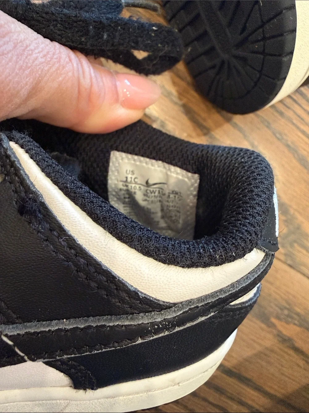 Nike Dunks Pandas Kids Black and White Low-Top Sneakers